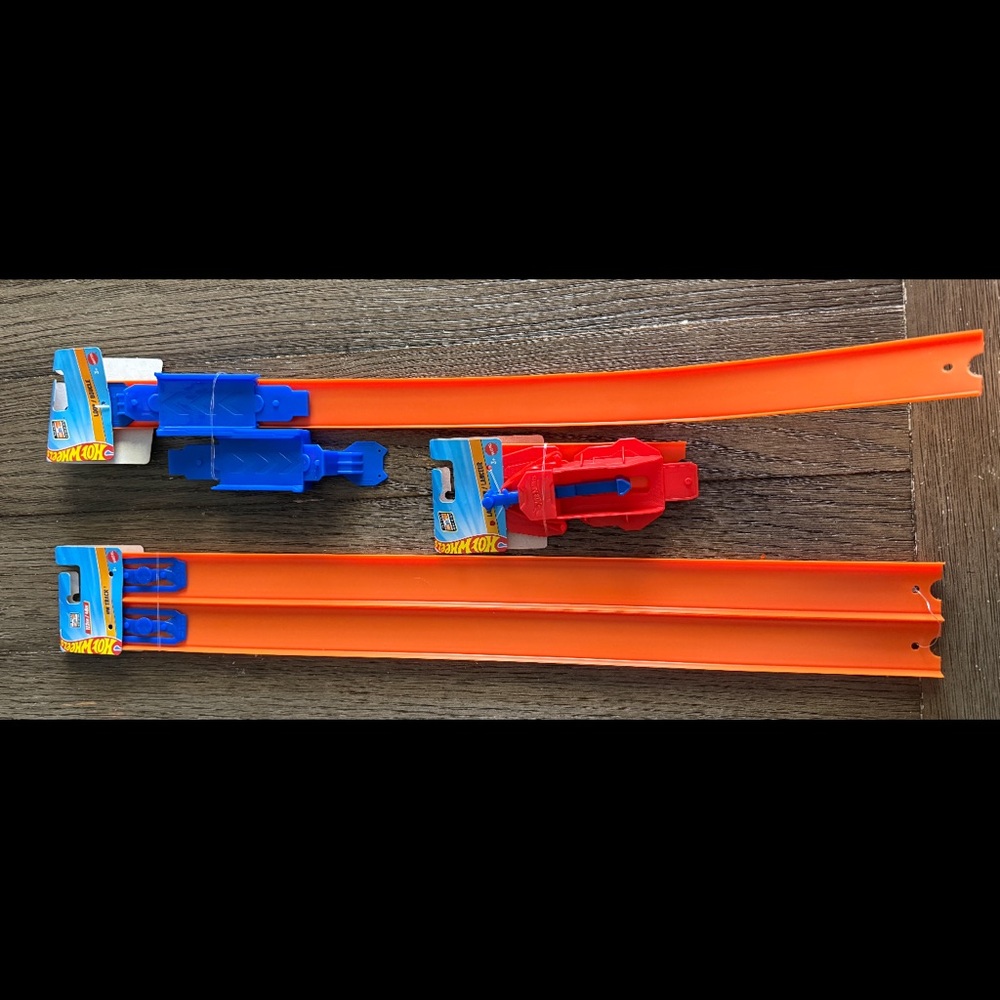 Hot wheels bundle - Picture 2 of 2